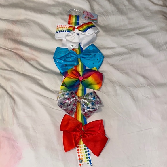 JoJo Siwa 5 Bows & 1 Rainbow Bow holder NEW - Picture 1 of 7